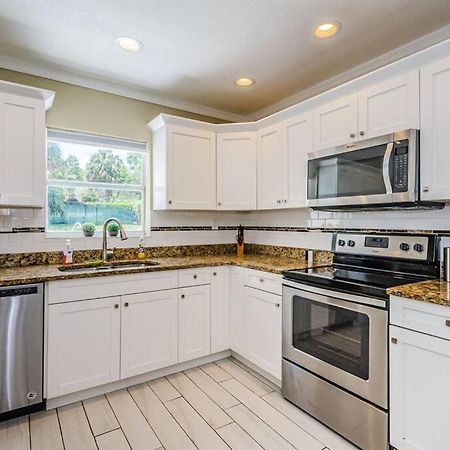 Villa Beautiful Pool House In Old Seminole Heights! Tampa Exterior foto