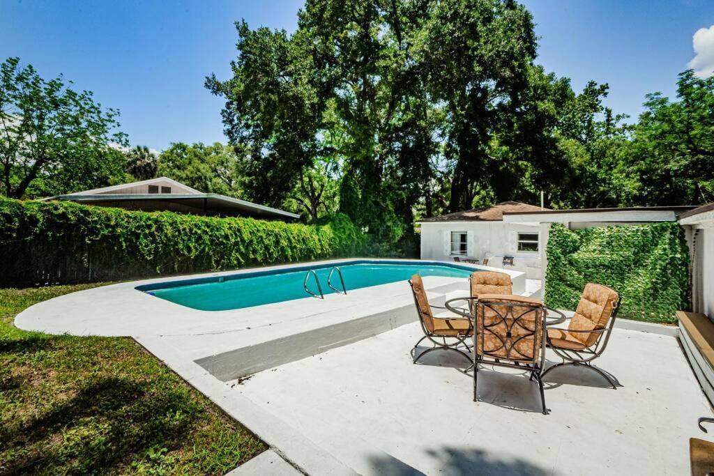 Villa Beautiful Pool House In Old Seminole Heights! Tampa Exterior foto