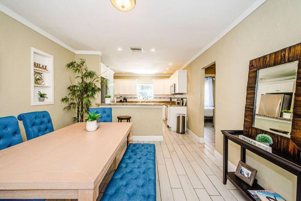 Villa Beautiful Pool House In Old Seminole Heights! Tampa Exterior foto